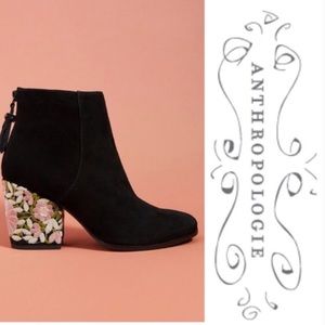 Brand New Mojo Moxy Montauk Embroidered Booties
